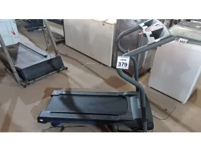 LOTE 379 - 01 ESTEIRA ERGOMÉTRICA MARCA WESLO. (NO ESTADO) ATENÇÃO! FAZER A VISITAÇÃO ANTES DE ARREMATAR, NÃO SABEMOS SE FUNCIONA, LEILÃO NÃO TEM GARANTIA E NEM DEVOLUÇÃO, SUJEITO A POSSÍVEIS AVARIAS VISÍVEIS/OCULTAS E/OU AUSÊNCIA DE COMPONENTES.
