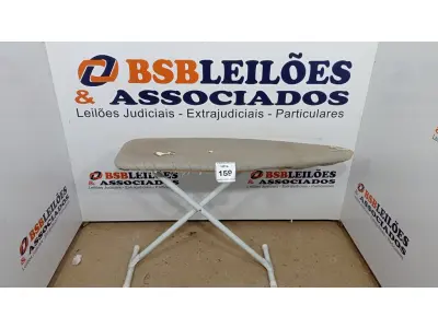 LOTE 159 - 01 TÁBUA DE PASSAR ROUPAS. (NO ESTADO EM QUE SE ENCONTRA. SUJEITO A AVARIAS OCULTAS/VISÍVEIS.)