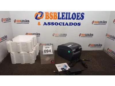 LOTE 094 - 01 IMPRESSORA DE ETIQUETAS MARCA TSC. (NO ESTADO) ATENÇÃO! FAZER A VISITAÇÃO ANTES DE ARREMATAR, NÃO SABEMOS SE FUNCIONA, LEILÃO NÃO TEM GARANTIA E NEM DEVOLUÇÃO, SUJEITO A POSSÍVEIS AVARIAS VISÍVEIS/OCULTAS E/OU AUSÊNCIA DE COMPONENTES.