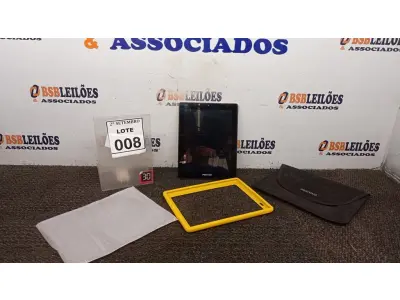 LOTE 008 - 01 TABLET MARCA POSITIVO. (NO ESTADO) ATENÇÃO! FAZER A VISITAÇÃO ANTES DE ARREMATAR, NÃO SABEMOS SE FUNCIONA, LEILÃO NÃO TEM GARANTIA E NEM DEVOLUÇÃO, SUJEITO A POSSÍVEIS AVARIAS VISÍVEIS/OCULTAS E/OU AUSÊNCIA DE COMPONENTES.