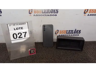 LOTE 027 - 01 SMARTPHONE MACA SAMSUNG. (NO ESTADO) ATENÇÃO! FAZER A VISITAÇÃO ANTES DE ARREMATAR, NÃO SABEMOS SE FUNCIONA, LEILÃO NÃO TEM GARANTIA E NEM DEVOLUÇÃO, SUJEITO A POSSÍVEIS AVARIAS VISÍVEIS/OCULTAS E/OU AUSÊNCIA DE COMPONENTES.