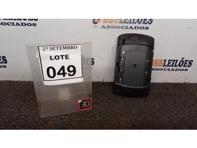 LOTE 049 - 01 TABLET MARCA MOTOROLA. (NO ESTADO) ATENÇÃO! FAZER A VISITAÇÃO ANTES DE ARREMATAR, NÃO SABEMOS SE FUNCIONA, LEILÃO NÃO TEM GARANTIA E NEM DEVOLUÇÃO, SUJEITO A POSSÍVEIS AVARIAS VISÍVEIS/OCULTAS E/OU AUSÊNCIA DE COMPONENTES.
