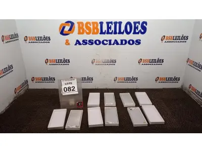 LOTE 082 - 05 BATERIAS EXTERNAS. (NO ESTADO) ATENÇÃO! FAZER A VISITAÇÃO ANTES DE ARREMATAR, NÃO SABEMOS SE FUNCIONA, LEILÃO NÃO TEM GARANTIA E NEM DEVOLUÇÃO, SUJEITO A POSSÍVEIS AVARIAS VISÍVEIS/OCULTAS E/OU AUSÊNCIA DE COMPONENTES.