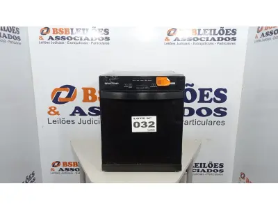 LOTE 032 - 01 LAVA LOUÇAS BRASTEMP 8 SERVIÇOS PRETA - BLF08AE - 220VOLTS (NO ESTADO, NÃO SABEMOS SE FUNCIONA. LEILÃO NÃO TEM GARANTIA E NEM DEVOLUÇÃO, SUJEITO A POSSÍVEIS AVARIAS VISÍVEIS/OCULTAS E/OU AUSÊNCIA DE COMPONENTES)