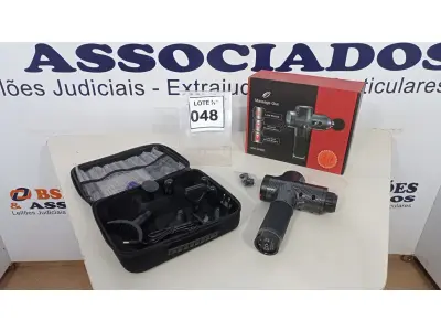 LOTE 048 - 01 MASSAGEADOR MUSCULAR PROFISSIONAL DE 30 VELOCIDADES MASSAGE GUN MW-2650D - BIVOLT (NO ESTADO, NÃO SABEMOS SE FUNCIONA. LEILÃO NÃO TEM GARANTIA E NEM DEVOLUÇÃO, SUJEITO A POSSÍVEIS AVARIAS VISÍVEIS/OCULTAS E/OU AUSÊNCIA DE COMPONENTES)