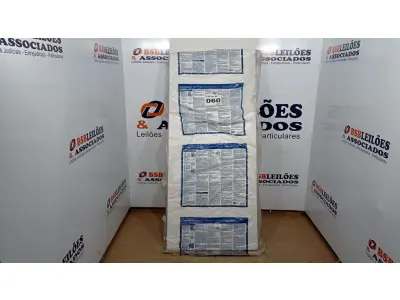 LOTE 060 - 01  PORTA DE MADEIRA 210X80CM ESPESSURA 3,5CM MSO EUCATEX (NO ESTADO, NÃO SABEMOS SE FUNCIONA. LEILÃO NÃO TEM GARANTIA E NEM DEVOLUÇÃO, SUJEITO A POSSÍVEIS AVARIAS VISÍVEIS/OCULTAS E/OU AUSÊNCIA DE COMPONENTES)