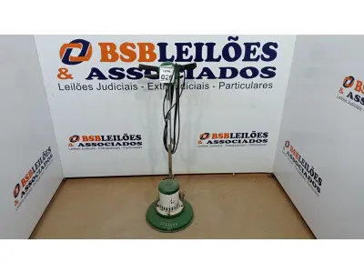 LOTE 026 - 01 ENCERADEIRA INDUSTRIAL 220V. (NO ESTADO) ATENÇÃO! FAZER A VISITAÇÃO ANTES DE ARREMATAR, NÃO SABEMOS SE FUNCIONA, LEILÃO NÃO TEM GARANTIA E NEM DEVOLUÇÃO, SUJEITO A POSSÍVEIS AVARIAS VISÍVEIS/OCULTAS E/OU AUSÊNCIA DE COMPONENTES.