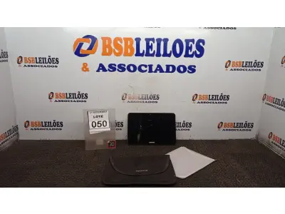 LOTE 050 - 01 TABLET MARCA POSITIVO. (NO ESTADO) ATENÇÃO! FAZER A VISITAÇÃO ANTES DE ARREMATAR, NÃO SABEMOS SE FUNCIONA, LEILÃO NÃO TEM GARANTIA E NEM DEVOLUÇÃO, SUJEITO A POSSÍVEIS AVARIAS VISÍVEIS/OCULTAS E/OU AUSÊNCIA DE COMPONENTES.