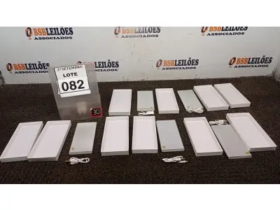 LOTE 082 - 05 BATERIAS EXTERNAS. (NO ESTADO) ATENÇÃO! FAZER A VISITAÇÃO ANTES DE ARREMATAR, NÃO SABEMOS SE FUNCIONA, LEILÃO NÃO TEM GARANTIA E NEM DEVOLUÇÃO, SUJEITO A POSSÍVEIS AVARIAS VISÍVEIS/OCULTAS E/OU AUSÊNCIA DE COMPONENTES.