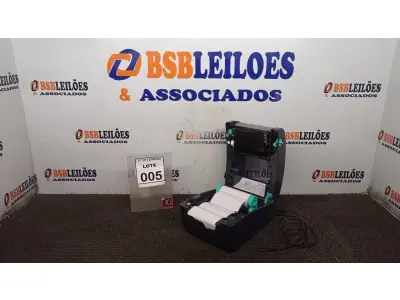 LOTE 005 - 01 IMPRESSORA DE ETIQUETAS MARCA TSC. (NO ESTADO) ATENÇÃO! FAZER A VISITAÇÃO ANTES DE ARREMATAR, NÃO SABEMOS SE FUNCIONA, LEILÃO NÃO TEM GARANTIA E NEM DEVOLUÇÃO, SUJEITO A POSSÍVEIS AVARIAS VISÍVEIS/OCULTAS E/OU AUSÊNCIA DE COMPONENTES.