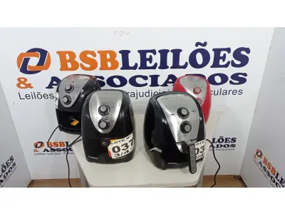 LOTE 037 - 04  FRITADEIRAS SEM ÓLEO AIR FRYER 5LITROS, MONDIAL 110V (NO ESTADO, NÃO SABEMOS SE FUNCIONA. LEILÃO NÃO TEM GARANTIA E NEM DEVOLUÇÃO, SUJEITO A POSSÍVEIS AVARIAS VISÍVEIS/OCULTAS E/OU AUSÊNCIA DE COMPONENTES)