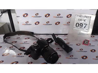 LOTE 097 - 01 MÁQUINA FOTOGRÁFICA DIGITAL MARCA NIKON MARCA D3000 E 01 APARELHO DE GPS GARMIN. (NO ESTADO) ATENÇÃO! FAZER A VISITAÇÃO ANTES DE ARREMATAR, NÃO SABEMOS SE FUNCIONA, LEILÃO NÃO TEM GARANTIA E NEM DEVOLUÇÃO, SUJEITO A POSSÍVEIS AVARIAS VISÍVEIS/OCULTAS E/OU AUSÊNCIA DE COMPONENTES.