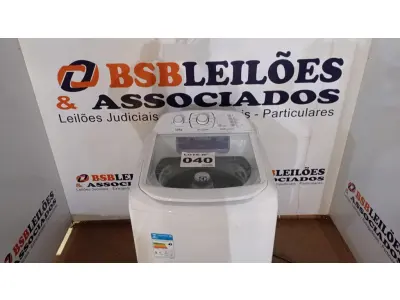 LOTE 040 - 01 LAVADORA ROUPAS ELECTROLUX 12 KG BRANCA LAVAGEM LAC12 - 220VOLTS (NO ESTADO, NÃO SABEMOS SE FUNCIONA. LEILÃO NÃO TEM GARANTIA E NEM DEVOLUÇÃO, SUJEITO A POSSÍVEIS AVARIAS VISÍVEIS/OCULTAS E/OU AUSÊNCIA DE COMPONENTES)