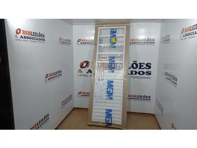 LOTE 097 - 01 PORTA DE AÇO LAMINADA MISTA HORIZONTAL 215X75CM MINAS SUL MGM BRANCO (NO ESTADO, NÃO SABEMOS SE FUNCIONA. LEILÃO NÃO TEM GARANTIA E NEM DEVOLUÇÃO, SUJEITO A POSSÍVEIS AVARIAS VISÍVEIS/OCULTAS E/OU AUSÊNCIA DE COMPONENTES)