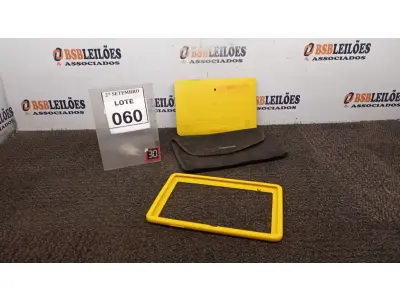 LOTE 060 - 01 TABLET MARCA POSITIVO. (NO ESTADO) ATENÇÃO! FAZER A VISITAÇÃO ANTES DE ARREMATAR, NÃO SABEMOS SE FUNCIONA, LEILÃO NÃO TEM GARANTIA E NEM DEVOLUÇÃO, SUJEITO A POSSÍVEIS AVARIAS VISÍVEIS/OCULTAS E/OU AUSÊNCIA DE COMPONENTES.