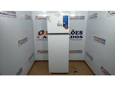 LOTE 025 - 01 GELADEIRA DUPLEX 294L CYCLE DEFROST BRANCA MIDEA - 220 VOLTS (NO ESTADO, NÃO SABEMOS SE FUNCIONA. LEILÃO NÃO TEM GARANTIA E NEM DEVOLUÇÃO, SUJEITO A POSSÍVEIS AVARIAS VISÍVEIS/OCULTAS E/OU AUSÊNCIA DE COMPONENTES)