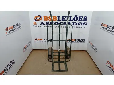 LOTE 064 - 01 CARRINHO PARA CARGA KG PNEU COM CÂMARA (NO ESTADO, NÃO SABEMOS SE FUNCIONA. LEILÃO NÃO TEM GARANTIA E NEM DEVOLUÇÃO, SUJEITO A POSSÍVEIS AVARIAS VISÍVEIS/OCULTAS E/OU AUSÊNCIA DE COMPONENTES)