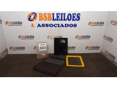 LOTE 023 - 01 TABLET MARCA POSITIVO. (NO ESTADO) ATENÇÃO! FAZER A VISITAÇÃO ANTES DE ARREMATAR, NÃO SABEMOS SE FUNCIONA, LEILÃO NÃO TEM GARANTIA E NEM DEVOLUÇÃO, SUJEITO A POSSÍVEIS AVARIAS VISÍVEIS/OCULTAS E/OU AUSÊNCIA DE COMPONENTES.