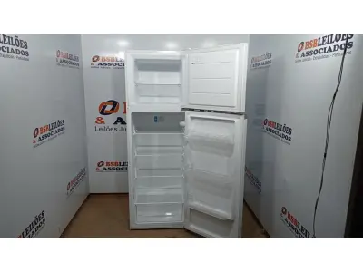 LOTE 025 - 01 GELADEIRA DUPLEX 294L CYCLE DEFROST BRANCA MIDEA - 220 VOLTS (NO ESTADO, NÃO SABEMOS SE FUNCIONA. LEILÃO NÃO TEM GARANTIA E NEM DEVOLUÇÃO, SUJEITO A POSSÍVEIS AVARIAS VISÍVEIS/OCULTAS E/OU AUSÊNCIA DE COMPONENTES)