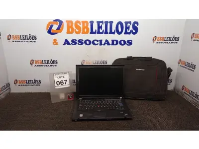 LOTE 067 - 01 NOTEBOOK MARCA LENOVO COM BOLSA. (NO ESTADO) ATENÇÃO! FAZER A VISITAÇÃO ANTES DE ARREMATAR, NÃO SABEMOS SE FUNCIONA, LEILÃO NÃO TEM GARANTIA E NEM DEVOLUÇÃO, SUJEITO A POSSÍVEIS AVARIAS VISÍVEIS/OCULTAS E/OU AUSÊNCIA DE COMPONENTES.