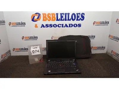 LOTE 074 - 01 NOTEBOOK MARCA LENOVO COM BOLSA. (NO ESTADO) ATENÇÃO! FAZER A VISITAÇÃO ANTES DE ARREMATAR, NÃO SABEMOS SE FUNCIONA, LEILÃO NÃO TEM GARANTIA E NEM DEVOLUÇÃO, SUJEITO A POSSÍVEIS AVARIAS VISÍVEIS/OCULTAS E/OU AUSÊNCIA DE COMPONENTES.