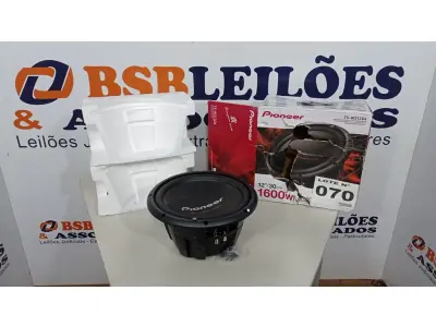 LOTE 070 - 01 SUBWOOFER PIONEER TS-W312D4 12" CHAMPION SERIES 1600W (NO ESTADO, NÃO SABEMOS SE FUNCIONA. LEILÃO NÃO TEM GARANTIA E NEM DEVOLUÇÃO, SUJEITO A POSSÍVEIS AVARIAS VISÍVEIS/OCULTAS E/OU AUSÊNCIA DE COMPONENTES)