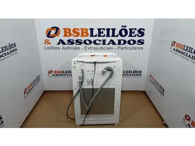 LOTE 040 - 01 LAVADORA ROUPAS ELECTROLUX 12 KG BRANCA LAVAGEM LAC12 - 220VOLTS (NO ESTADO, NÃO SABEMOS SE FUNCIONA. LEILÃO NÃO TEM GARANTIA E NEM DEVOLUÇÃO, SUJEITO A POSSÍVEIS AVARIAS VISÍVEIS/OCULTAS E/OU AUSÊNCIA DE COMPONENTES)