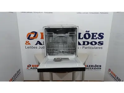 LOTE 018 - 01 LAVA LOUÇAS 8 SERVIÇOS BRASTEMP CINZA - BLF08BS • 220VOLTS (NO ESTADO, NÃO SABEMOS SE FUNCIONA. LEILÃO NÃO TEM GARANTIA E NEM DEVOLUÇÃO, SUJEITO A POSSÍVEIS AVARIAS VISÍVEIS/OCULTAS E/OU AUSÊNCIA DE COMPONENTES)
