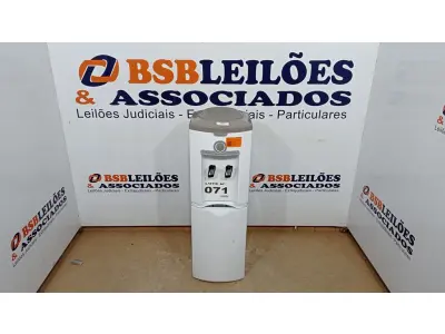 LOTE 071 - 01 BEBEDOURO DE ÁGUA ESMALTEC DE COLUNA - REFRIGERADO POR COMPRESSOR 220VOLTS (NO ESTADO, NÃO SABEMOS SE FUNCIONA. LEILÃO NÃO TEM GARANTIA E NEM DEVOLUÇÃO, SUJEITO A POSSÍVEIS AVARIAS VISÍVEIS/OCULTAS E/OU AUSÊNCIA DE COMPONENTES)
