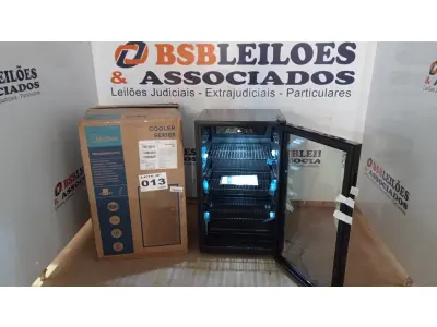 LOTE 013 - 01 CERVEJEIRA FROST FREE FLEX 3 EM 1 MIDEA 96 LITROS MIDEA (NO ESTADO, NÃO SABEMOS SE FUNCIONA. LEILÃO NÃO TEM GARANTIA E NEM DEVOLUÇÃO, SUJEITO A POSSÍVEIS AVARIAS VISÍVEIS/OCULTAS E/OU AUSÊNCIA DE COMPONENTES)