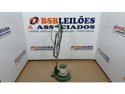 LOTE 026 - 01 ENCERADEIRA INDUSTRIAL 220V. (NO ESTADO) ATENÇÃO! FAZER A VISITAÇÃO ANTES DE ARREMATAR, NÃO SABEMOS SE FUNCIONA, LEILÃO NÃO TEM GARANTIA E NEM DEVOLUÇÃO, SUJEITO A POSSÍVEIS AVARIAS VISÍVEIS/OCULTAS E/OU AUSÊNCIA DE COMPONENTES.