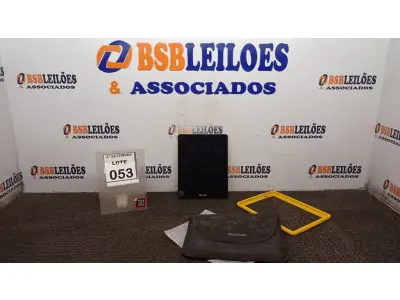 LOTE 053 - 01 TABLET MARCA POSITIVO. (NO ESTADO) ATENÇÃO! FAZER A VISITAÇÃO ANTES DE ARREMATAR, NÃO SABEMOS SE FUNCIONA, LEILÃO NÃO TEM GARANTIA E NEM DEVOLUÇÃO, SUJEITO A POSSÍVEIS AVARIAS VISÍVEIS/OCULTAS E/OU AUSÊNCIA DE COMPONENTES.