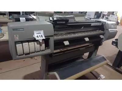 LOTE 416 - 01 PLOTTER MARCA HP MODELO DESIGNJET 5000PS. (NO ESTADO) ATENÇÃO! FAZER A VISITAÇÃO ANTES DE ARREMATAR, NÃO SABEMOS SE FUNCIONA, LEILÃO NÃO TEM GARANTIA E NEM DEVOLUÇÃO, SUJEITO A POSSÍVEIS AVARIAS VISÍVEIS/OCULTAS E/OU AUSÊNCIA DE COMPONENTES.