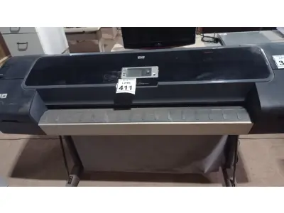 LOTE 411 - 01 PLOTTER MODELO DESIGNJET Z32000PS PHOTO MARCA HP. (NO ESTADO) ATENÇÃO! FAZER A VISITAÇÃO ANTES DE ARREMATAR, NÃO SABEMOS SE FUNCIONA, LEILÃO NÃO TEM GARANTIA E NEM DEVOLUÇÃO, SUJEITO A POSSÍVEIS AVARIAS VISÍVEIS/OCULTAS E/OU AUSÊNCIA DE COMPONENTES.