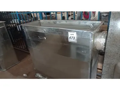 LOTE 473 - LOTE EXTRA. (NO ESTADO) ATENÇÃO! FAZER A VISITAÇÃO ANTES DE ARREMATAR, NÃO SABEMOS SE FUNCIONA, LEILÃO NÃO TEM GARANTIA E NEM DEVOLUÇÃO, SUJEITO A POSSÍVEIS AVARIAS VISÍVEIS/OCULTAS E/OU AUSÊNCIA DE COMPONENTES.