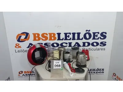 LOTE 068 - 02 PANIFICADORAS ELÉTRICA MULTI PANE, 02 CHALEIRAS ELÉTRICAS, 02 MOTORES DE LIQUIDIFICADOR, 01 COPO DE LIQUIDIFICADOR 01 SANDUICHEIRA, 01 CAFETEIRA, 01 MULTIPROCESSADOR E 01 MIXER. (NO ESTADO) ATENÇÃO! FAZER A VISITAÇÃO ANTES DE ARREMATAR, NÃO SABEMOS SE FUNCIONA, LEILÃO NÃO TEM GARANTIA E NEM DEVOLUÇÃO, SUJEITO A POSSÍVEIS AVARIAS VISÍVEIS/OCULTAS E/OU AUSÊNCIA DE COMPONENTES.
