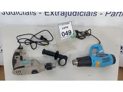 LOTE 049 - 01 FURADEIRA DE IMPACTO1/2 MARCA TRAMONTINA E 01 SOPRADOR TÉRMICO MARCA GAMMA. (NO ESTADO) ATENÇÃO! FAZER A VISITAÇÃO ANTES DE ARREMATAR, NÃO SABEMOS SE FUNCIONA, LEILÃO NÃO TEM GARANTIA E NEM DEVOLUÇÃO, SUJEITO A POSSÍVEIS AVARIAS VISÍVEIS/OCULTAS E/OU AUSÊNCIA DE COMPONENTES.