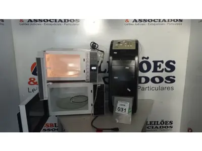 LOTE 031 - 02 MICRO-ONDAS MARCAS MIDEA E ELECTROLUX E 01 CLIMATIZADOR DE AR MARCA PHILCO. (NO ESTADO) ATENÇÃO! FAZER A VISITAÇÃO ANTES DE ARREMATAR, NÃO SABEMOS SE FUNCIONA, LEILÃO NÃO TEM GARANTIA E NEM DEVOLUÇÃO, SUJEITO A POSSÍVEIS AVARIAS VISÍVEIS/OCULTAS E/OU AUSÊNCIA DE COMPONENTES.