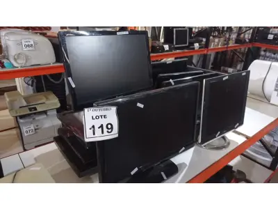 LOTE 119 - 10 MONITORES DE MARCAS E MODELOS DIVERSOS. (NO ESTADO) ATENÇÃO! FAZER A VISITAÇÃO ANTES DE ARREMATAR, NÃO SABEMOS SE FUNCIONA, LEILÃO NÃO TEM GARANTIA E NEM DEVOLUÇÃO, SUJEITO A POSSÍVEIS AVARIAS VISÍVEIS/OCULTAS E/OU AUSÊNCIA DE COMPONENTES.