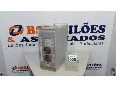 LOTE 038 - 01 COMPUTADOR MARCA APPLE. (NO ESTADO) ATENÇÃO! FAZER A VISITAÇÃO ANTES DE ARREMATAR, NÃO SABEMOS SE FUNCIONA, LEILÃO NÃO TEM GARANTIA E NEM DEVOLUÇÃO, SUJEITO A POSSÍVEIS AVARIAS VISÍVEIS/OCULTAS E/OU AUSÊNCIA DE COMPONENTES.