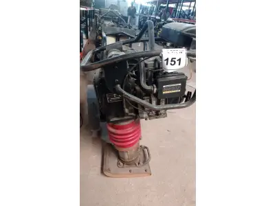 LOTE 151 - 01 COMPACTADOR DE SOLO MENEGOTTI RAM 75 GASOLINA. (NO ESTADO, NÃO SABEMOS SE FUNCIONA. LEILÃO NÃO TEM GARANTIA E NEM DEVOLUÇÃO, SUJEITO A POSSÍVEIS AVARIAS VISÍVEIS/OCULTAS E/OU AUSÊNCIA DE COMPONENTES)
