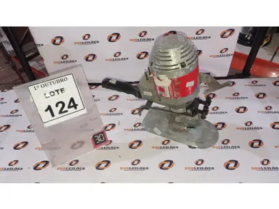 LOTE 124 - 01 MÁQUINA DE CORTAR TECIDO. (NO ESTADO) ATENÇÃO! FAZER A VISITAÇÃO ANTES DE ARREMATAR, NÃO SABEMOS SE FUNCIONA, LEILÃO NÃO TEM GARANTIA E NEM DEVOLUÇÃO, SUJEITO A POSSÍVEIS AVARIAS VISÍVEIS/OCULTAS E/OU AUSÊNCIA DE COMPONENTES.
