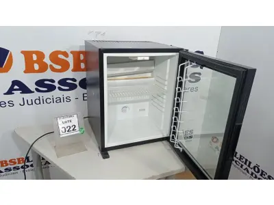 LOTE 022 - 01 FRIGOBAR. (NO ESTADO) ATENÇÃO! FAZER A VISITAÇÃO ANTES DE ARREMATAR, NÃO SABEMOS SE FUNCIONA, LEILÃO NÃO TEM GARANTIA E NEM DEVOLUÇÃO, SUJEITO A POSSÍVEIS AVARIAS VISÍVEIS/OCULTAS E/OU AUSÊNCIA DE COMPONENTES.
