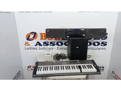 LOTE 009 - 01 HOME THEATER SOUND BAR MARCA PHILIPS E 01 TECLADO MUSICAL. (NO ESTADO) ATENÇÃO! FAZER A VISITAÇÃO ANTES DE ARREMATAR, NÃO SABEMOS SE FUNCIONA, LEILÃO NÃO TEM GARANTIA E NEM DEVOLUÇÃO, SUJEITO A POSSÍVEIS AVARIAS VISÍVEIS/OCULTAS E/OU AUSÊNCIA DE COMPONENTES.
