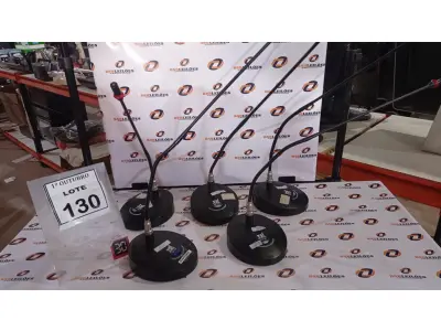 LOTE 130 - 05 MICROFONES DE MESA. (NO ESTADO) ATENÇÃO! FAZER A VISITAÇÃO ANTES DE ARREMATAR, NÃO SABEMOS SE FUNCIONA, LEILÃO NÃO TEM GARANTIA E NEM DEVOLUÇÃO, SUJEITO A POSSÍVEIS AVARIAS VISÍVEIS/OCULTAS E/OU AUSÊNCIA DE COMPONENTES.