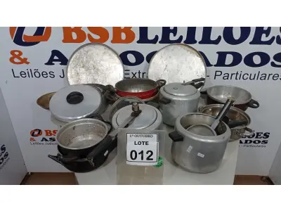 LOTE 012 - 01 LOTE COM VÁRIAS PANELAS MODELOS DIVERSOS. (NO ESTADO) ATENÇÃO! FAZER A VISITAÇÃO ANTES DE ARREMATAR, NÃO SABEMOS SE FUNCIONA, LEILÃO NÃO TEM GARANTIA E NEM DEVOLUÇÃO, SUJEITO A POSSÍVEIS AVARIAS VISÍVEIS/OCULTAS E/OU AUSÊNCIA DE COMPONENTES.