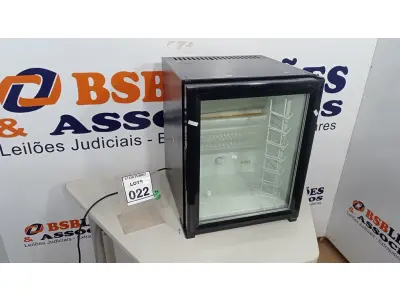 LOTE 022 - 01 FRIGOBAR. (NO ESTADO) ATENÇÃO! FAZER A VISITAÇÃO ANTES DE ARREMATAR, NÃO SABEMOS SE FUNCIONA, LEILÃO NÃO TEM GARANTIA E NEM DEVOLUÇÃO, SUJEITO A POSSÍVEIS AVARIAS VISÍVEIS/OCULTAS E/OU AUSÊNCIA DE COMPONENTES.