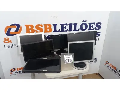 LOTE 076 - 08 MONITORES DE MARCAS E MODELOS DIVERSOS. (NO ESTADO) ATENÇÃO! FAZER A VISITAÇÃO ANTES DE ARREMATAR, NÃO SABEMOS SE FUNCIONA, LEILÃO NÃO TEM GARANTIA E NEM DEVOLUÇÃO, SUJEITO A POSSÍVEIS AVARIAS VISÍVEIS/OCULTAS E/OU AUSÊNCIA DE COMPONENTES
