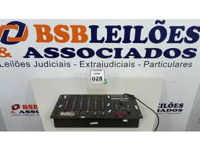LOTE 028 - 01 MESA DE SOM 06 CANAIS MODELO MXS6 MARCA CICLOTRON. (NO ESTADO) ATENÇÃO! FAZER A VISITAÇÃO ANTES DE ARREMATAR, NÃO SABEMOS SE FUNCIONA, LEILÃO NÃO TEM GARANTIA E NEM DEVOLUÇÃO, SUJEITO A POSSÍVEIS AVARIAS VISÍVEIS/OCULTAS E/OU AUSÊNCIA DE COMPONENTES.