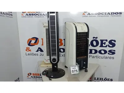 LOTE 075 - 02 VENTILADORES TORRE E 01 CLIMATIZADOR DE AR. (NO ESTADO) ATENÇÃO! FAZER A VISITAÇÃO ANTES DE ARREMATAR, NÃO SABEMOS SE FUNCIONA, LEILÃO NÃO TEM GARANTIA E NEM DEVOLUÇÃO, SUJEITO A POSSÍVEIS AVARIAS VISÍVEIS/OCULTAS E/OU AUSÊNCIA DE COMPONENTES.